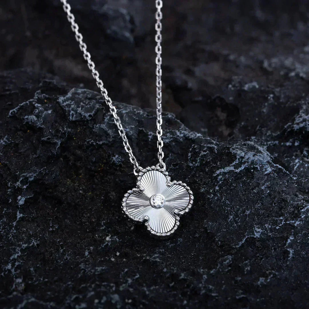 ¡®Loco¡¯CLOVER  15MM DIAMOND LASER NECKLACE SILVER