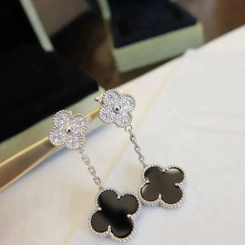 ¡®Loco¡¯CLOVER 2 MOTIFS  DIAMOND ONYX EARRINGS SILVER