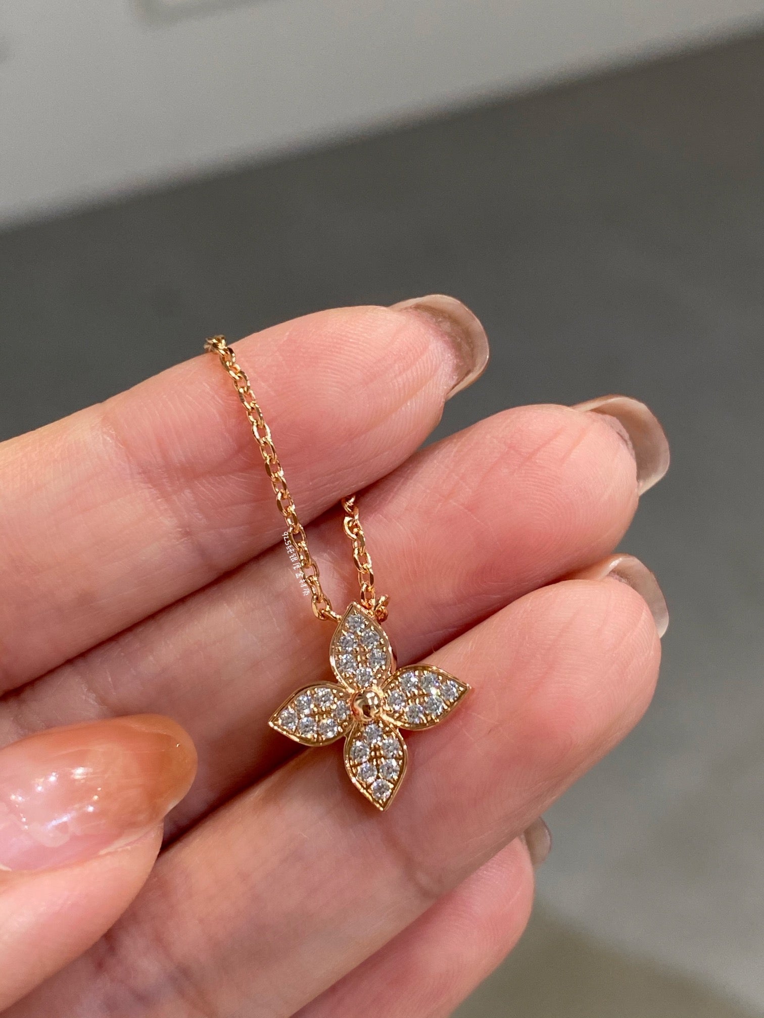 ¡®Loco¡¯STAR DIAMOND NECKALCE