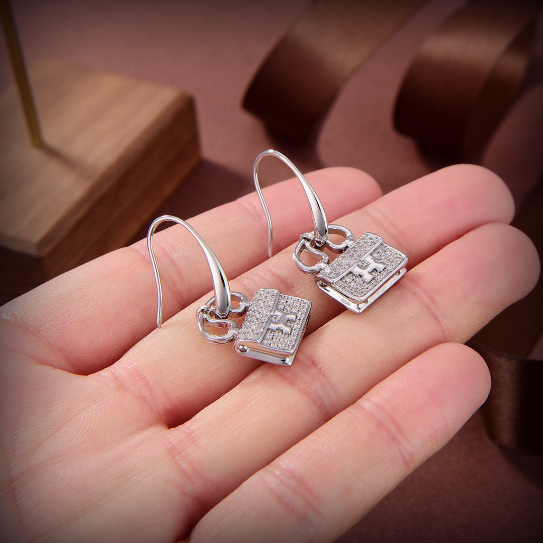 ¡®Loco¡¯KELLY DIAMOND EARRINGS