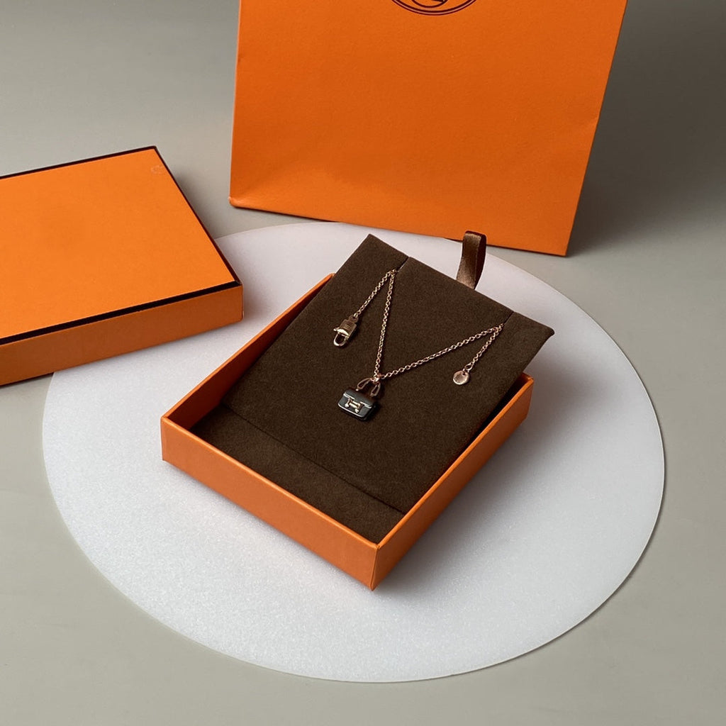 ¡®Loco¡¯CONSTANCE BLACK PEDANT PINK GOLD NECKLACE