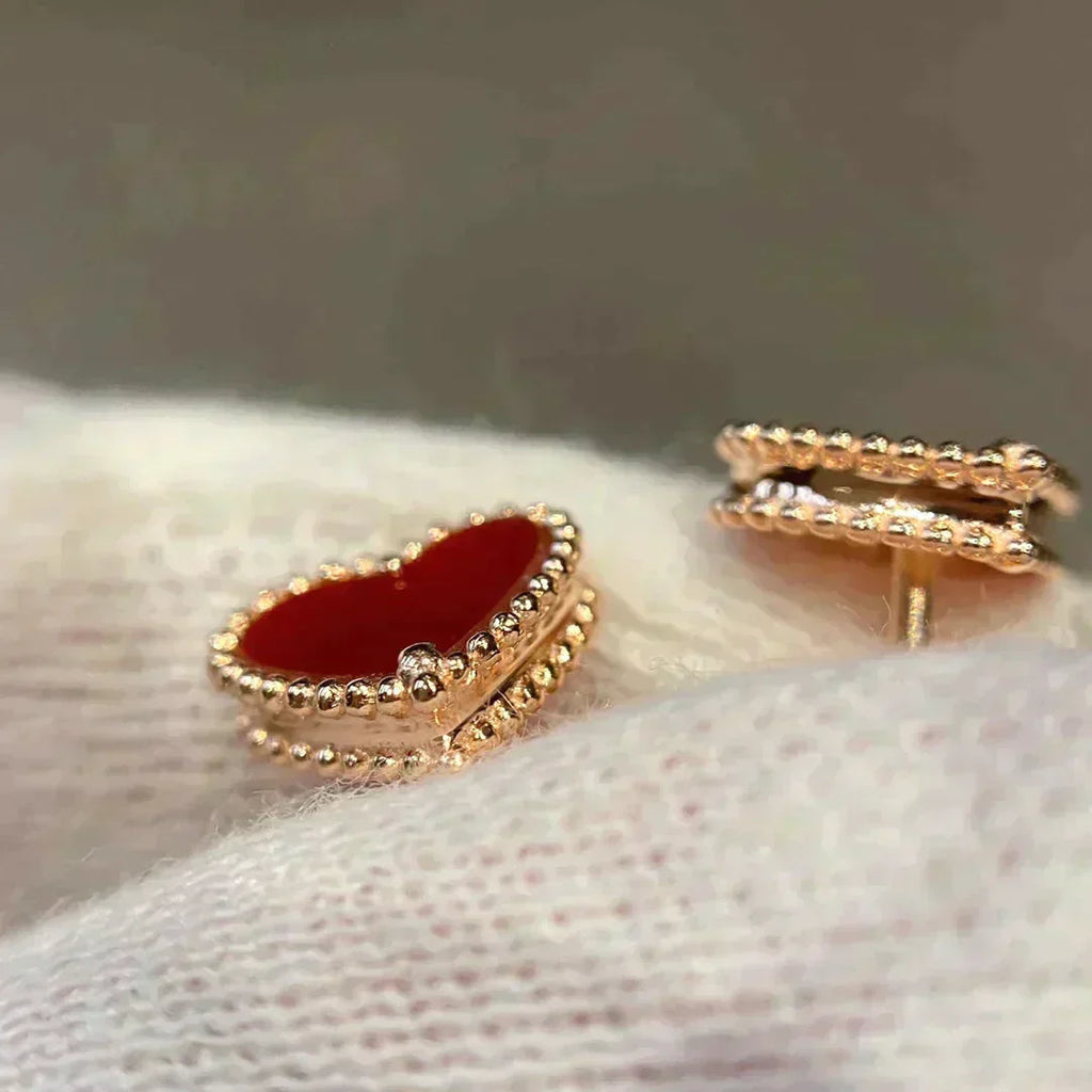 ¡®Loco¡¯HEART CARNELIAN STUD EARRINGS