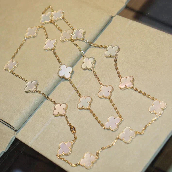 ¡®Loco¡¯CLOVER 20 MOTIFS WHITE MOP NECKLACE