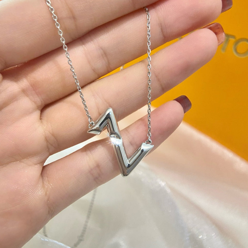 ¡®Loco¡¯VOLTE UPSIDE DOWN NECKLACE