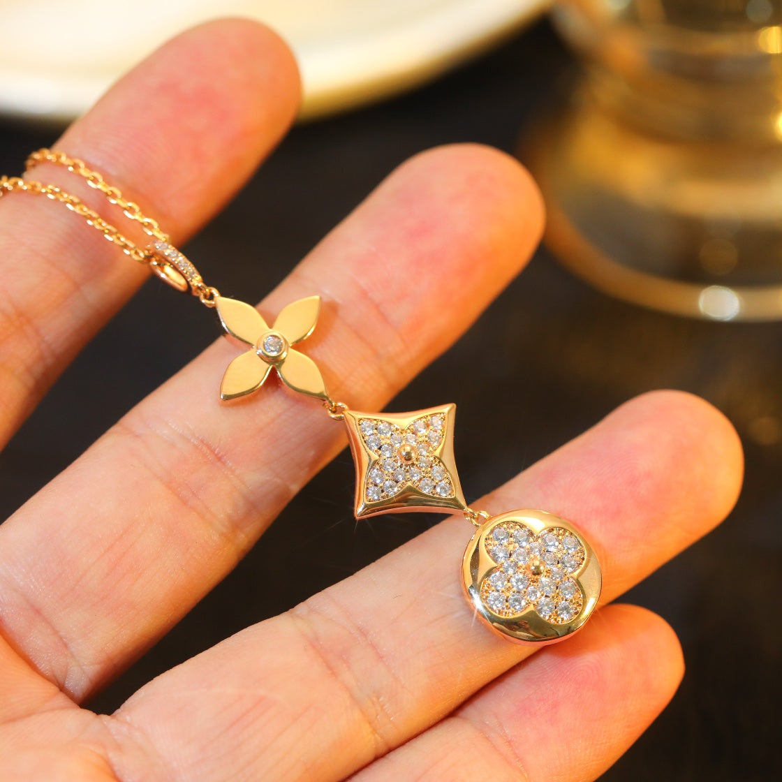 ¡®Loco¡¯STAR AND SUN DIAMOND PINK GOLD NECKLACE