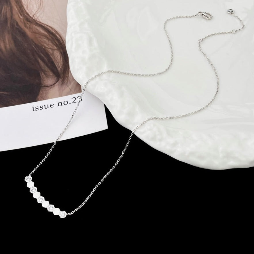 ¡®Loco¡¯BEE MY LOVE DIAMOND NECKLACE