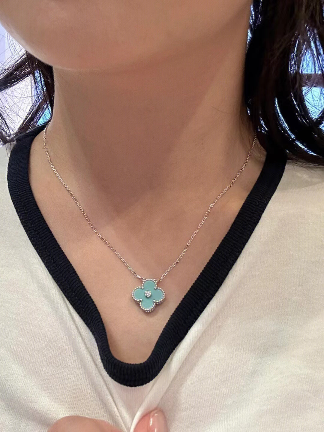 ¡®Loco¡¯CLOVER 1 DIAMOND LIGHT BLUE SILVER NECKLACE