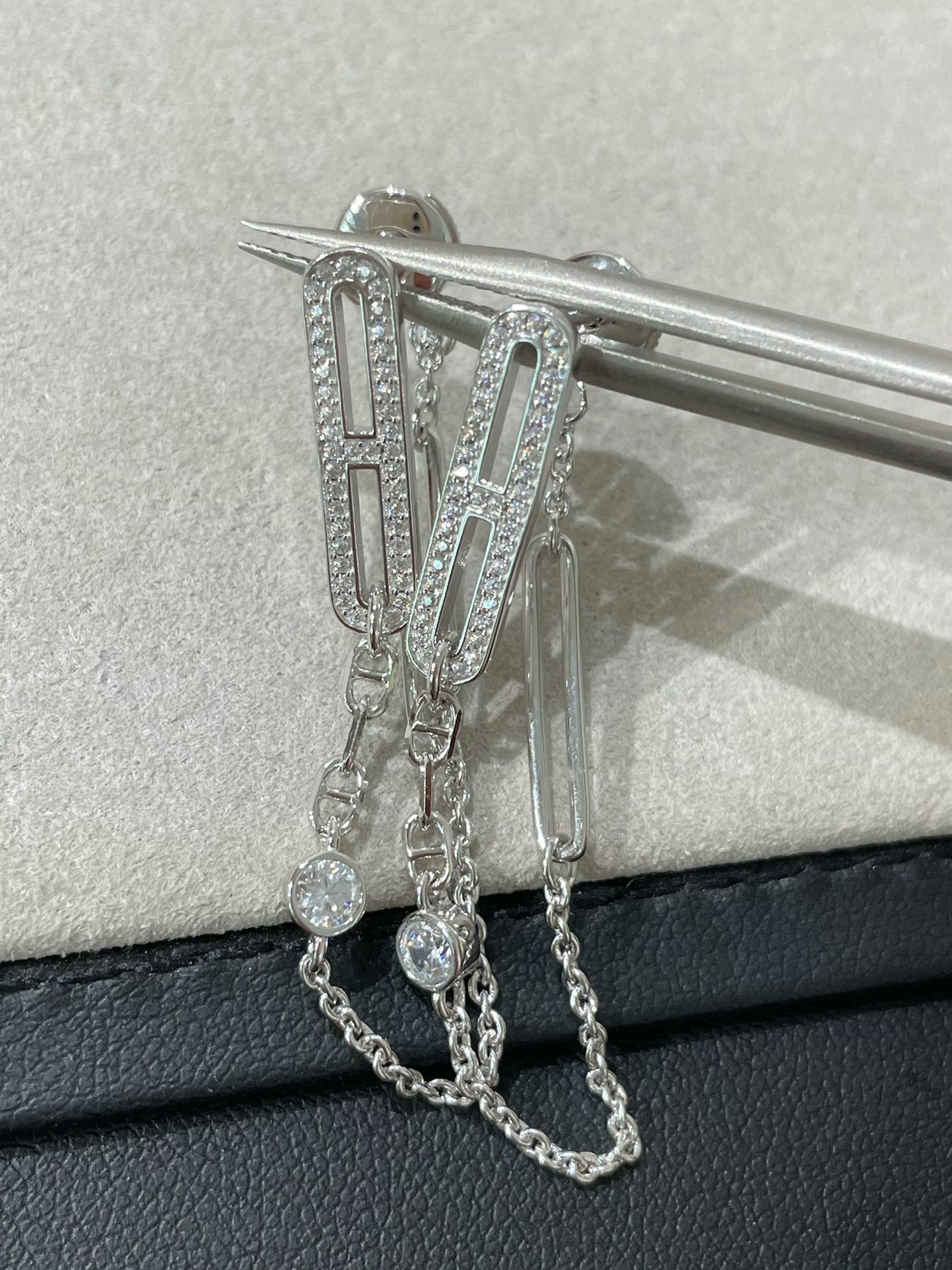¡®Loco¡¯CHAINE CHAOS DIAMOND DROP EARRINGS
