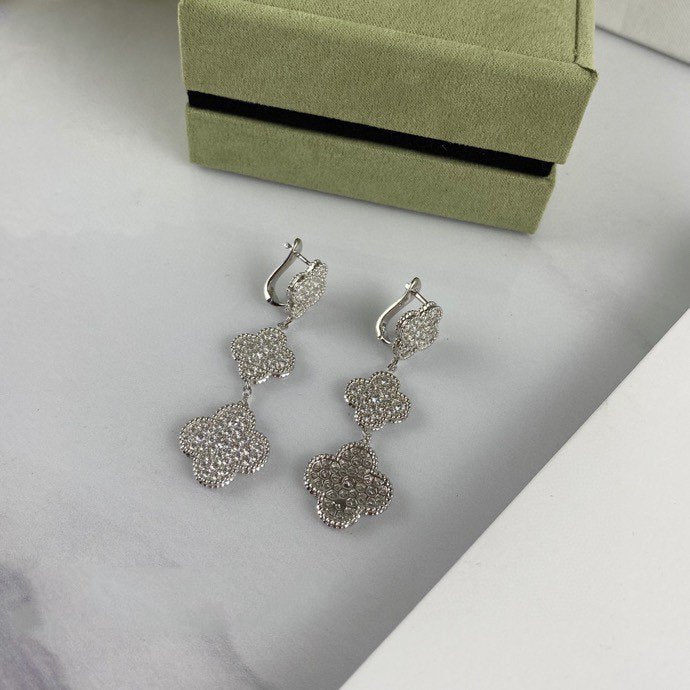 ¡®Loco¡¯CLOVER 3 MOTIF DIAMOND SILVER DROP EARRINGS