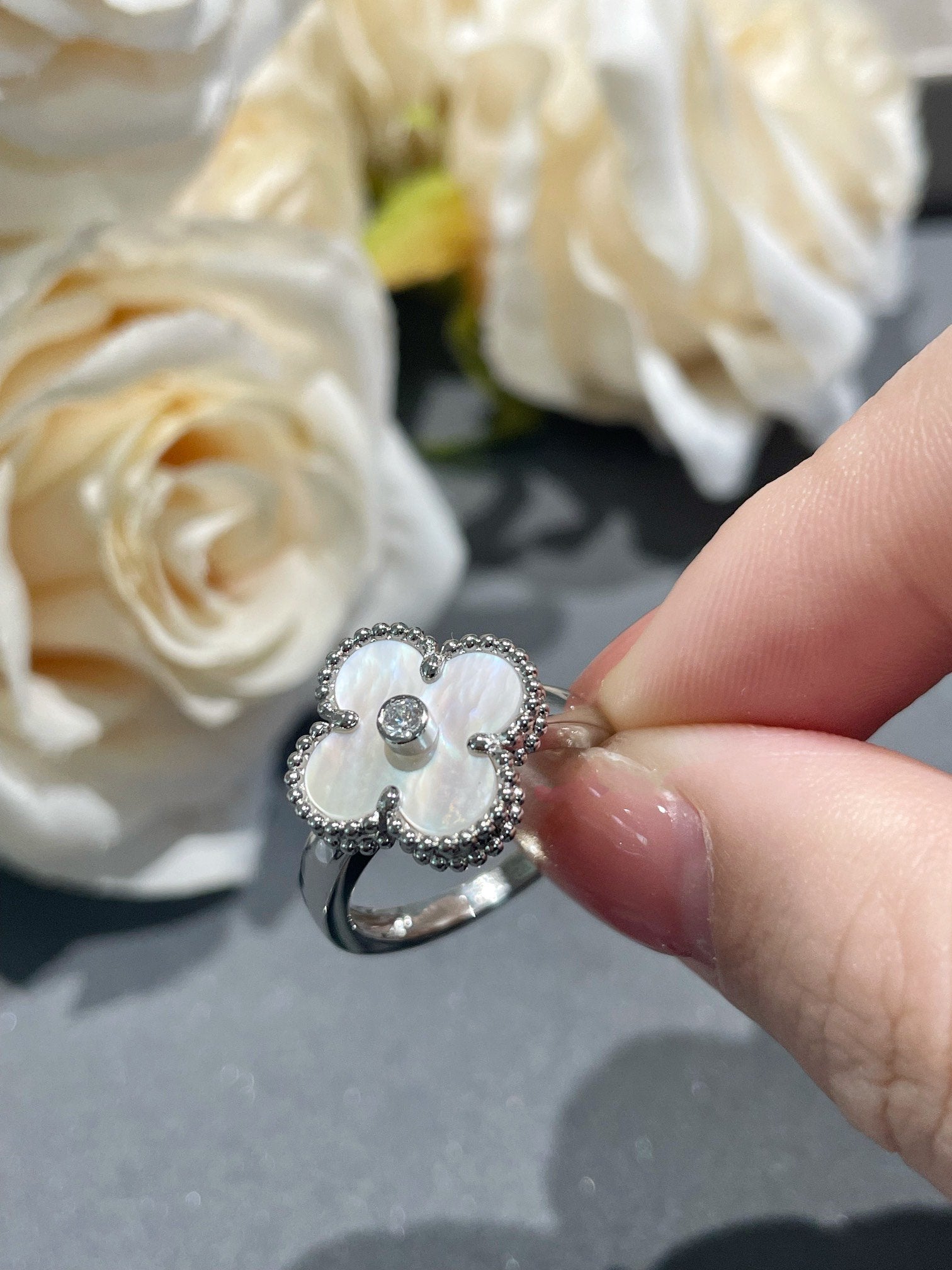 ¡®Loco¡¯CLOVER SILVER MOP DIAMOND RING
