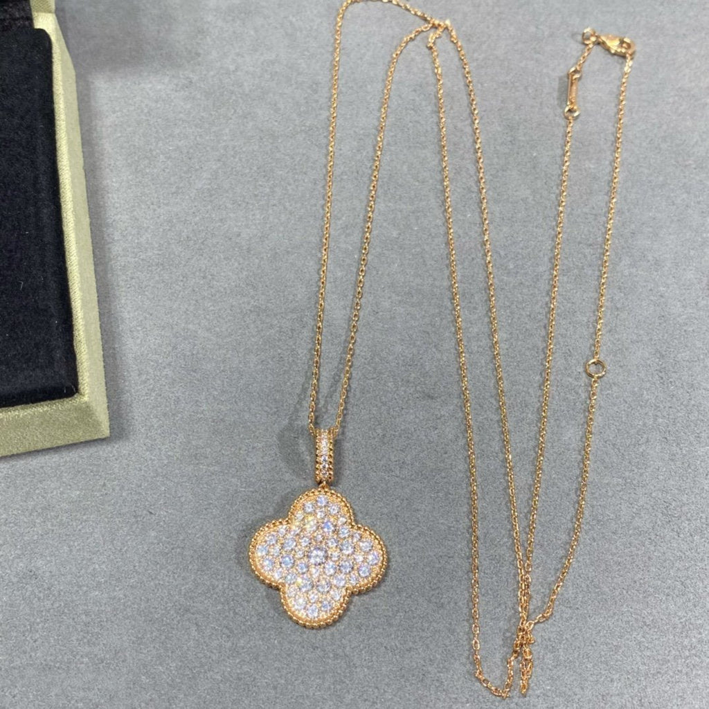 ¡®Loco¡¯CLOVER 25MM LARGE PEDANT DIAMOND PAVED LONG NECKLACE