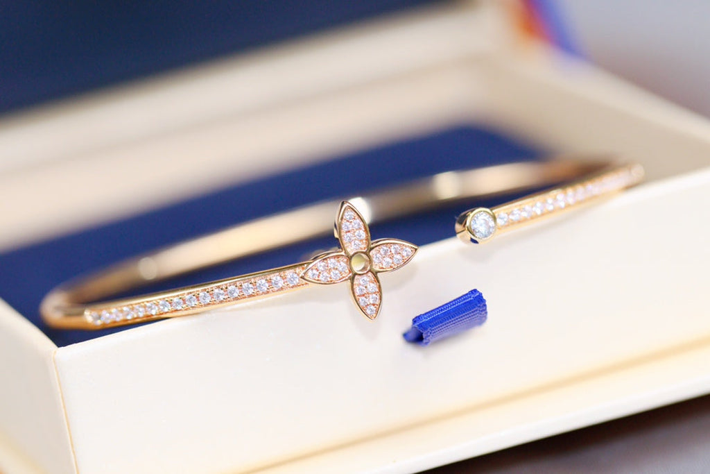 ¡®Loco¡¯IDYLLE PINK GOLD OPEN BRACELET DIAMOND PAVED