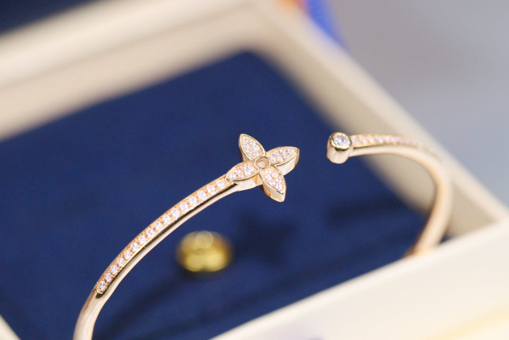 ¡®Loco¡¯IDYLLE PINK GOLD OPEN BRACELET DIAMOND PAVED