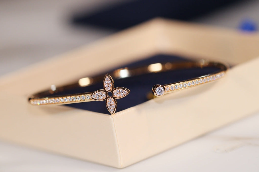 ¡®Loco¡¯IDYLLE GOLD OPEN BRACELET DIAMOND PAVED