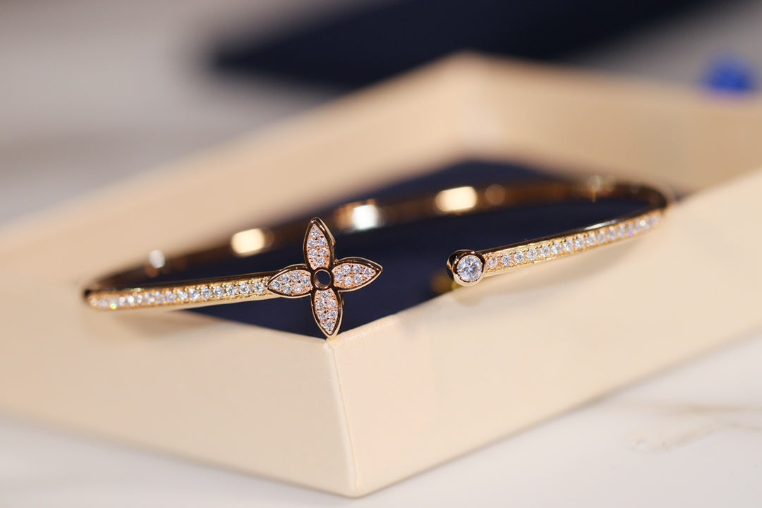 ¡®Loco¡¯IDYLLE GOLD OPEN BRACELET DIAMOND PAVED