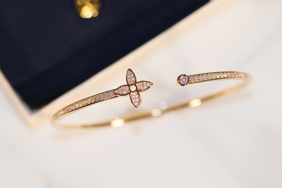 ¡®Loco¡¯IDYLLE GOLD OPEN BRACELET DIAMOND PAVED
