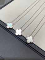 ¡®Loco¡¯CLOVER MEDIUM SILVER WHITE MOP NECKLACE