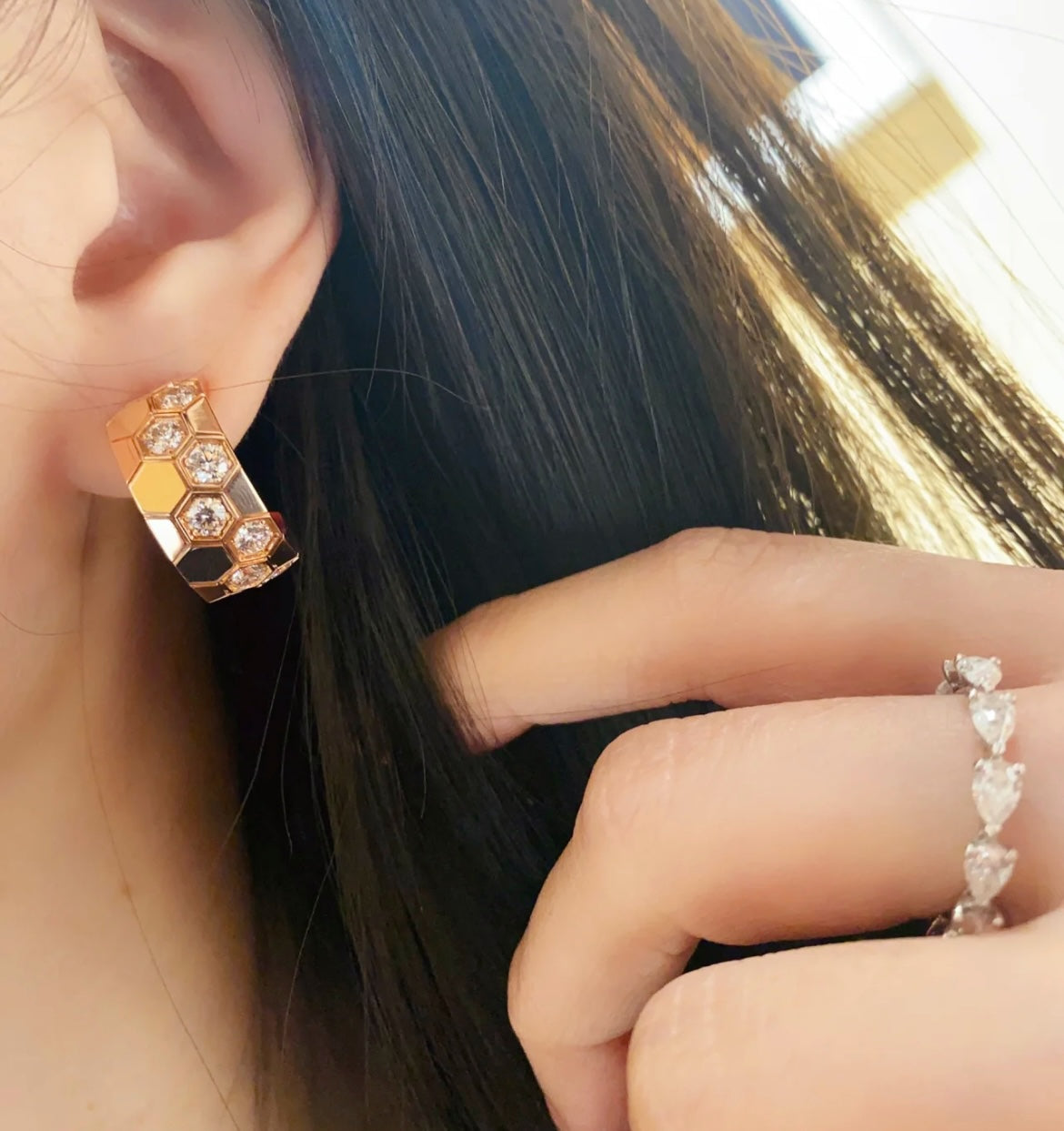 ¡®Loco¡¯BEE LOVE DIAMOND HOOP EARRINGS