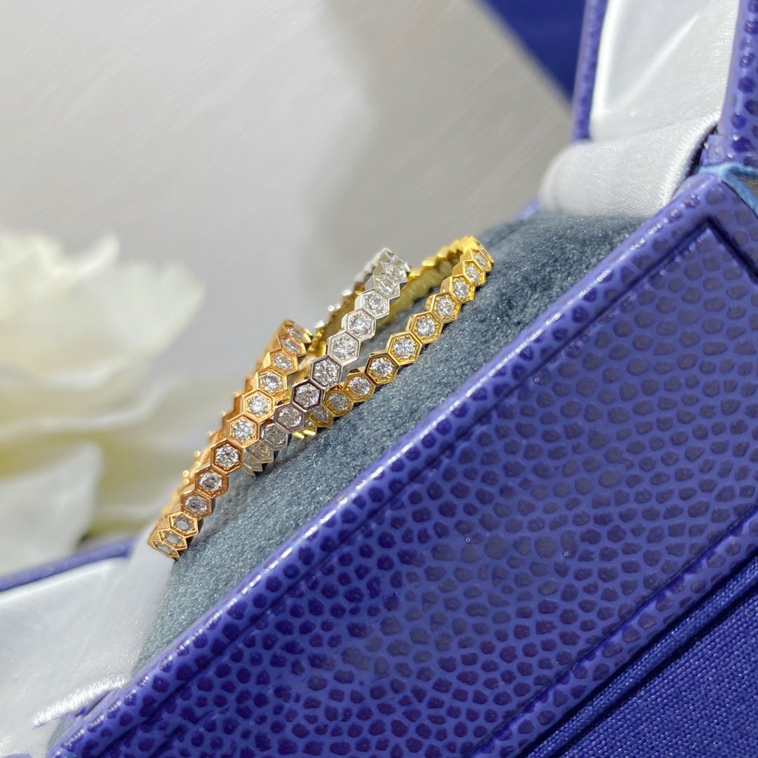 ¡®Loco¡¯BEE LOVE DIAMOND PAVED SMALL RING