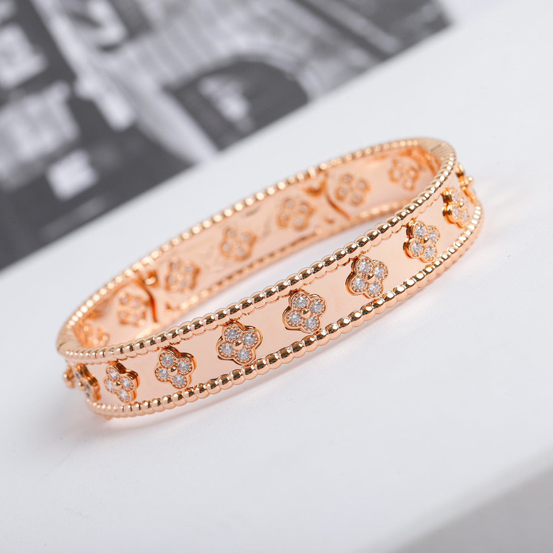 ¡®Loco¡¯CLOVER BRACELET 8MM DIAMONDS