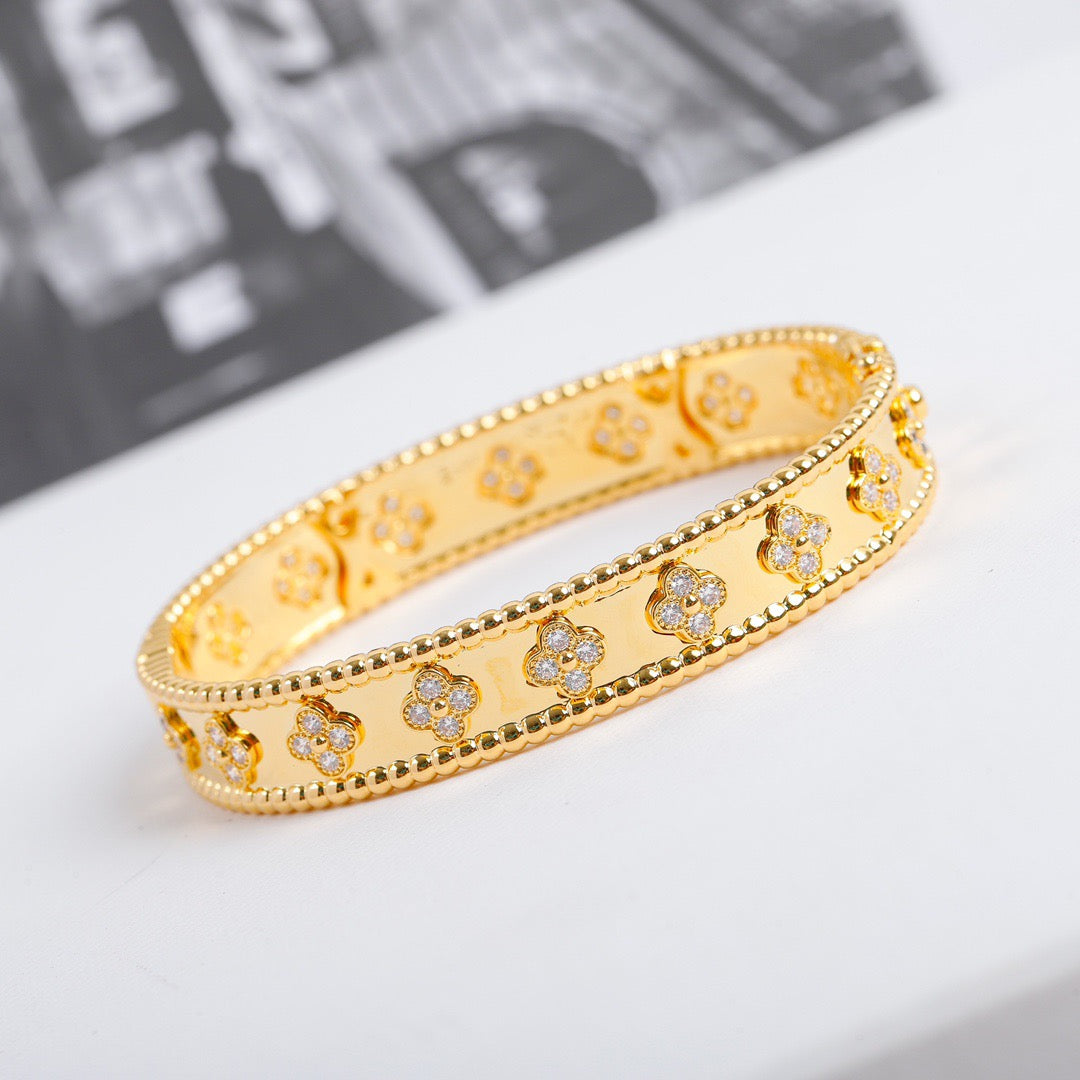 ¡®Loco¡¯CLOVER BRACELET 8MM DIAMONDS