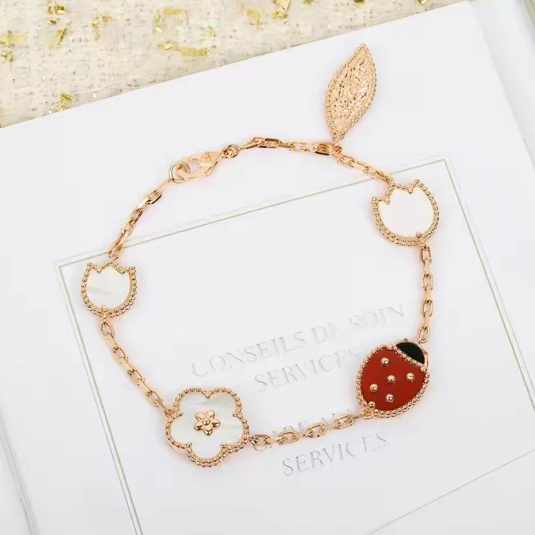 ¡®Loco¡¯LUCKY SPRING 5 MOTIF BRACELET