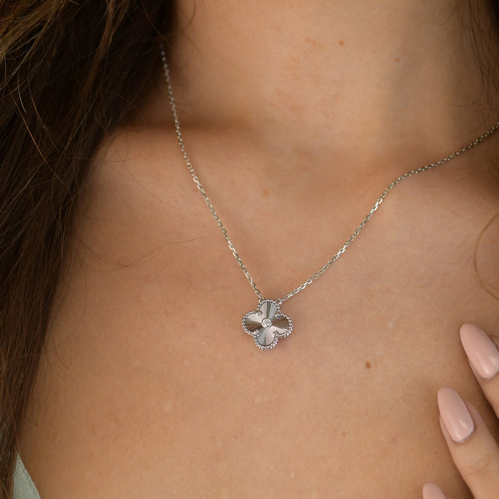 ¡®Loco¡¯CLOVER  15MM DIAMOND LASER NECKLACE SILVER