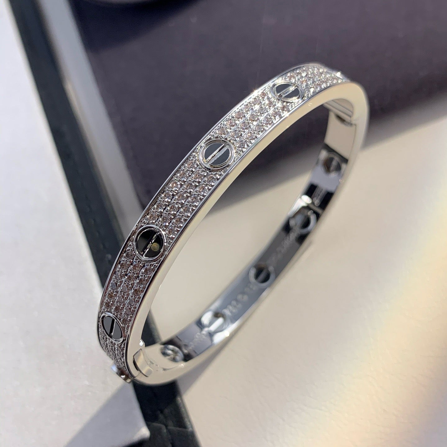 ¡®Loco¡¯LOVE BRACELET 6.1MM DIAMOND-PAVED CERAMIC