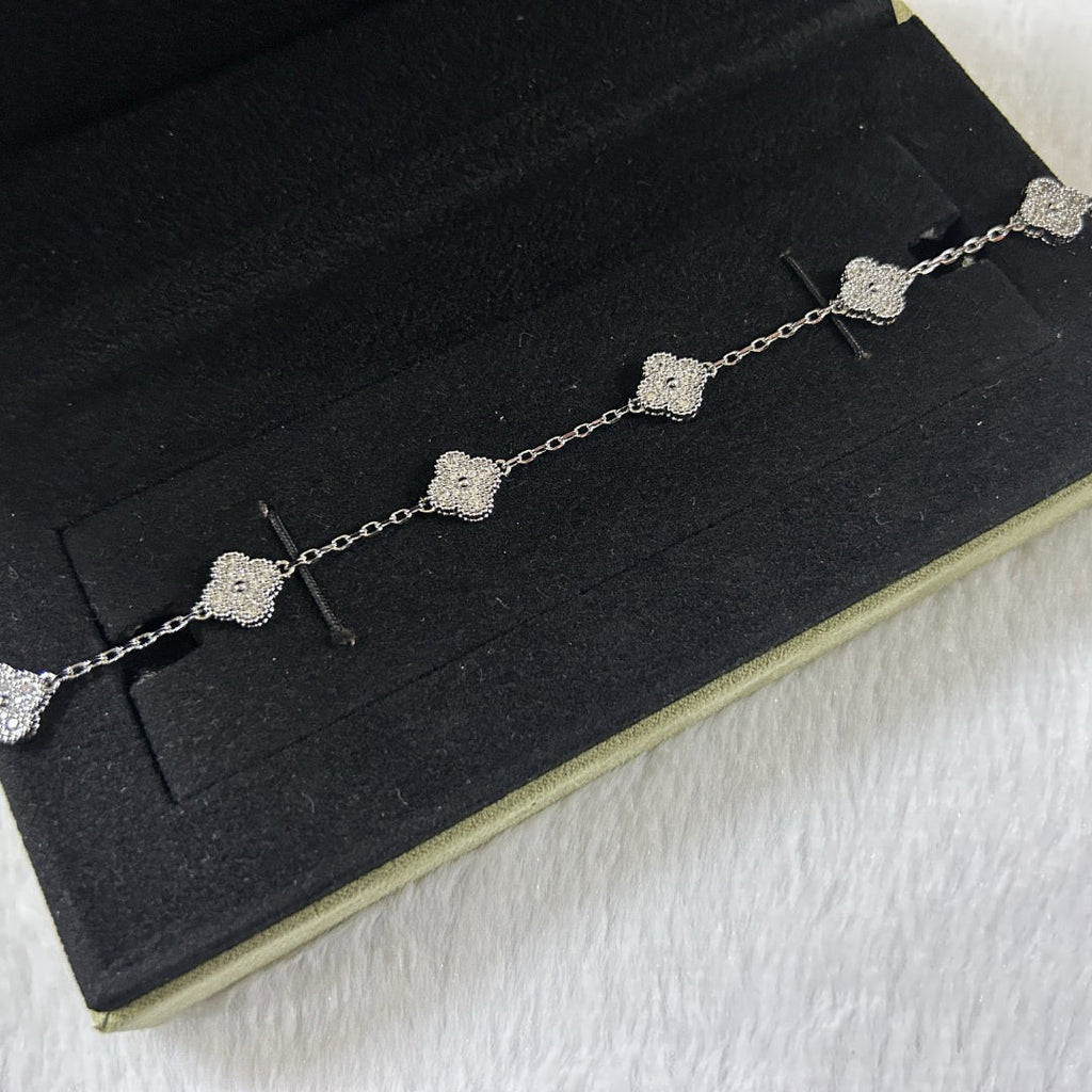[Loco]New CLOVER 6 MOTIF DIAMOND BRACELET