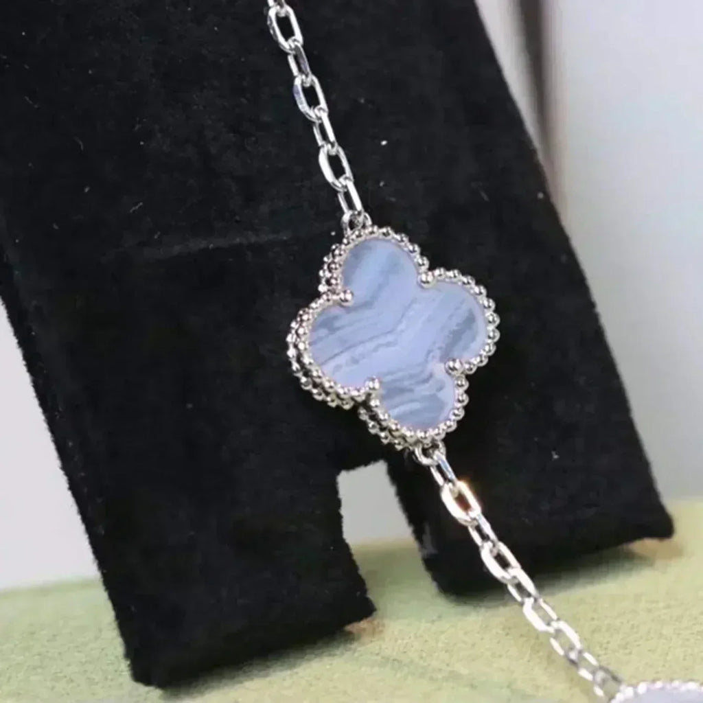 [Loco]New  CLOVER 5 MOTIF PURPLE CHALCEDONY BRACELET COLLECTION