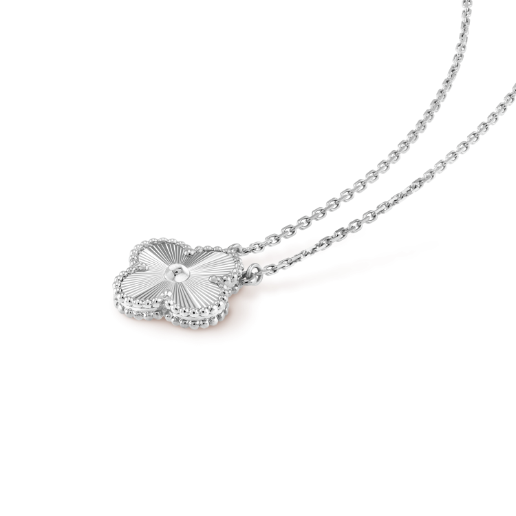 ¡®Loco¡¯CLOVER 15MM LASER NECKLACE SILVER