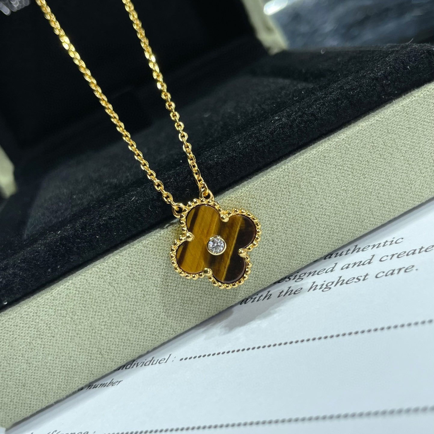 ¡®Loco¡¯CLOVER 15MM DIAMOND AND YELLOW TIGER'S EYE AGATE necklace
