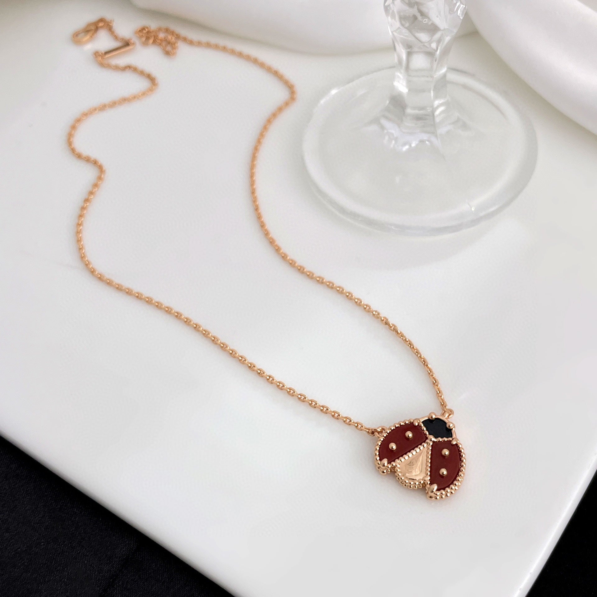 ¡®Loco¡¯LUCKY  CARNELIANS LADYBUG NECKLACE