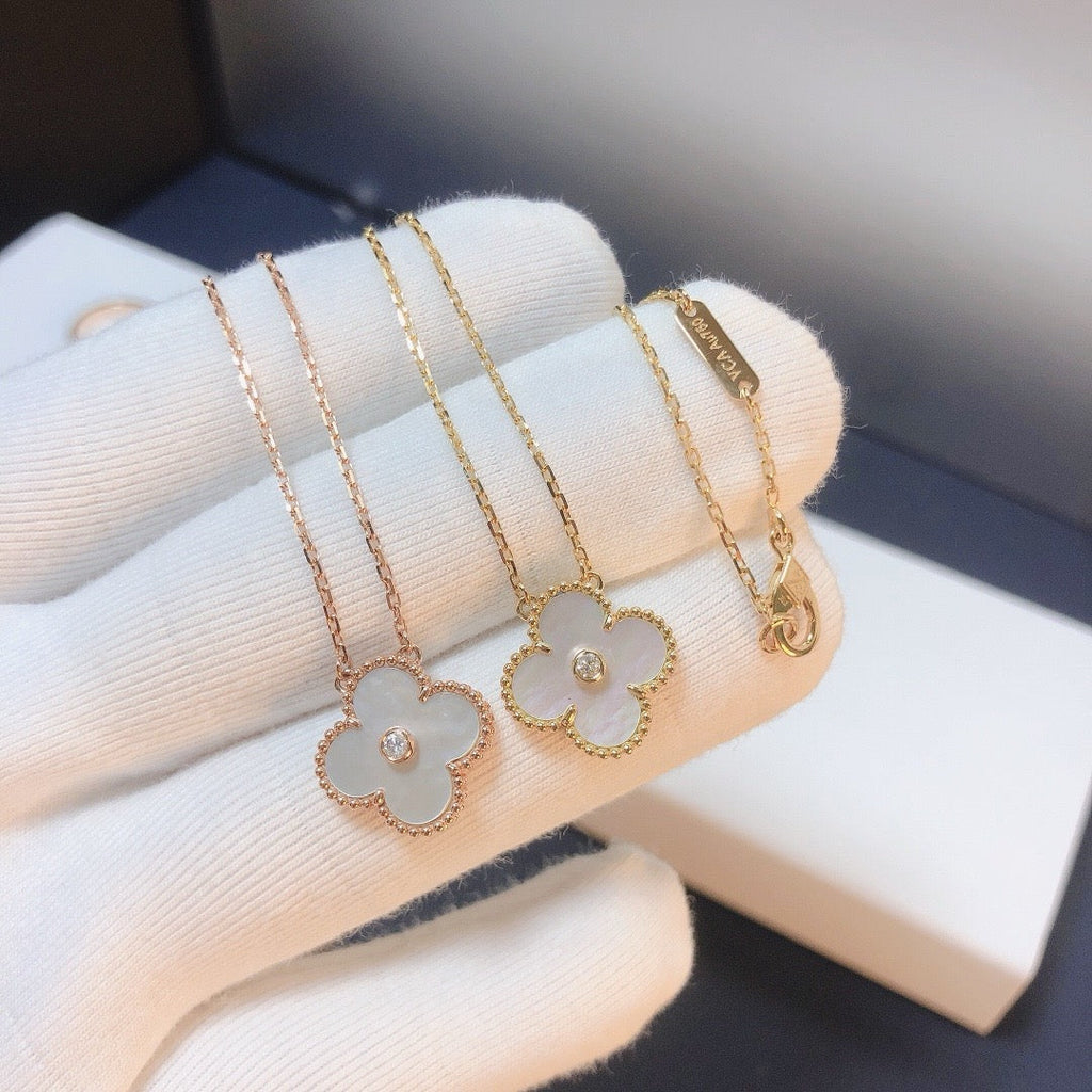 ¡®Loco¡¯CLOVER 15MM DIAMOND WHITE FRITILLARIA NECKLACE