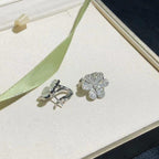 ¡®Loco¡¯FRIVOLE SILVER FLOWER DIAMOND EARRINGS