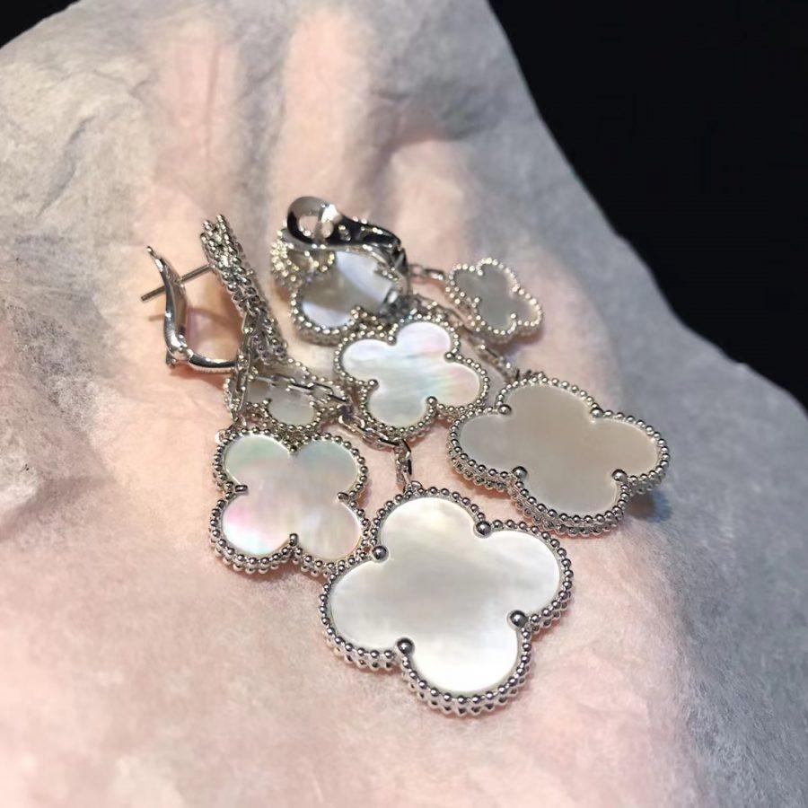 ¡®Loco¡¯CLOVER EARRINGS WHITE MOP 4 MOTIFS SILVER