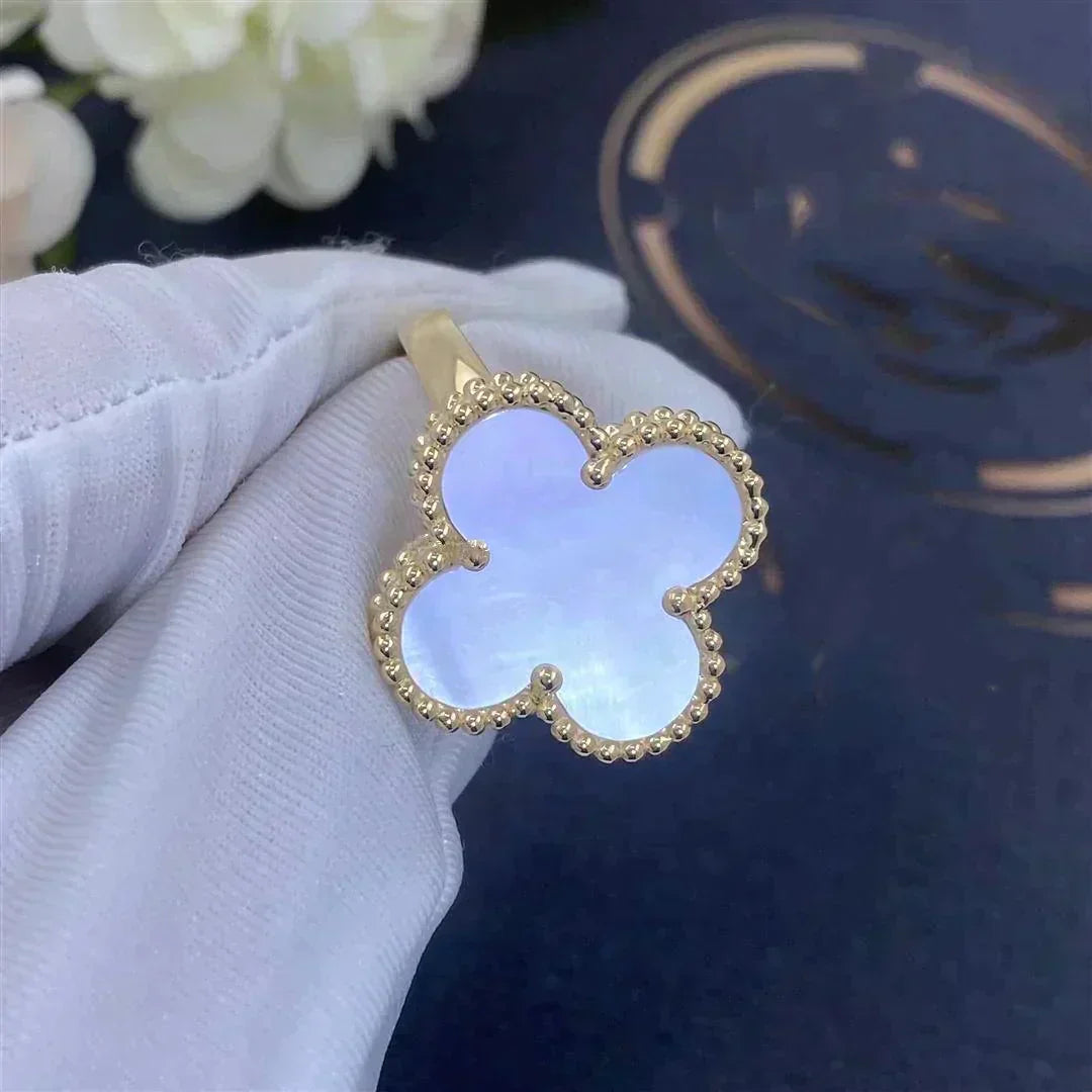 ¡®Loco¡¯CLOVER WHITE MOP RING
