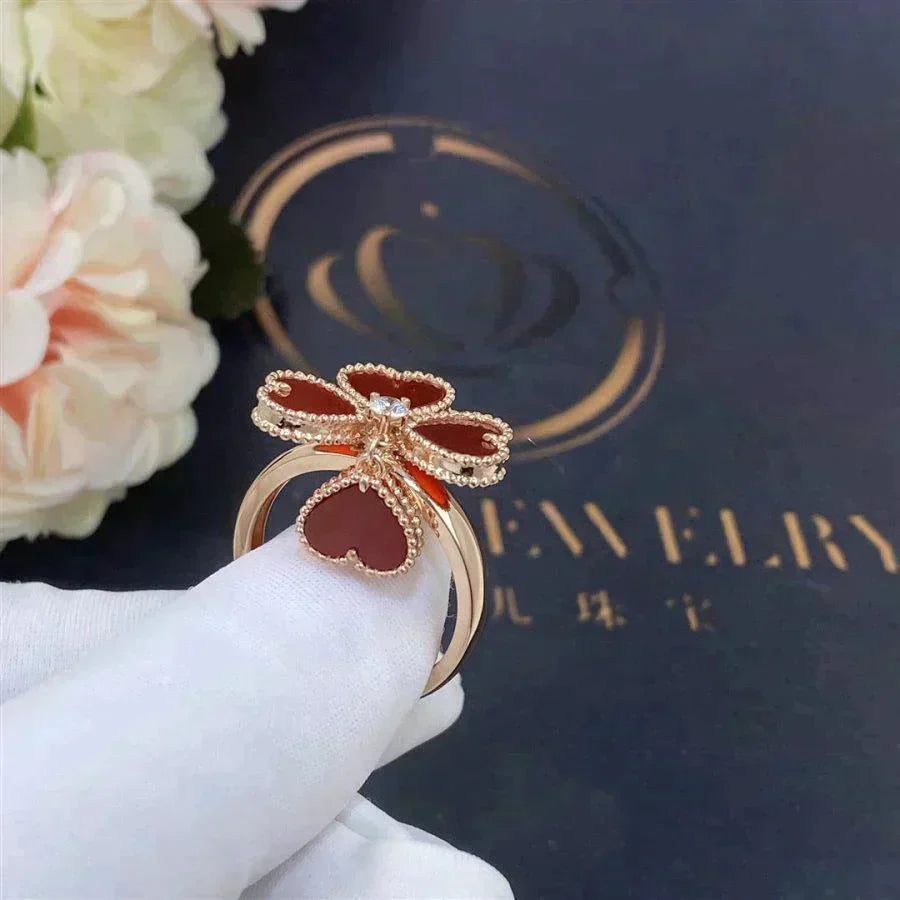 ¡®Loco¡¯SWEET CLOVER CARNELIAN RING