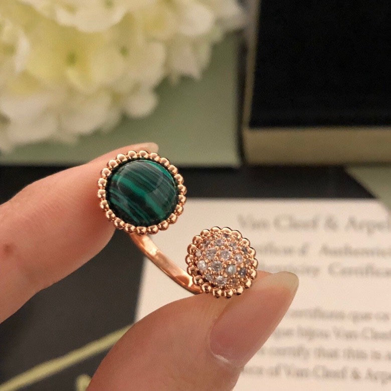 ¡®Loco¡¯PERLEE COULEURS DIAMOND ROSE GOLD BETWEEN THE FINGER RING