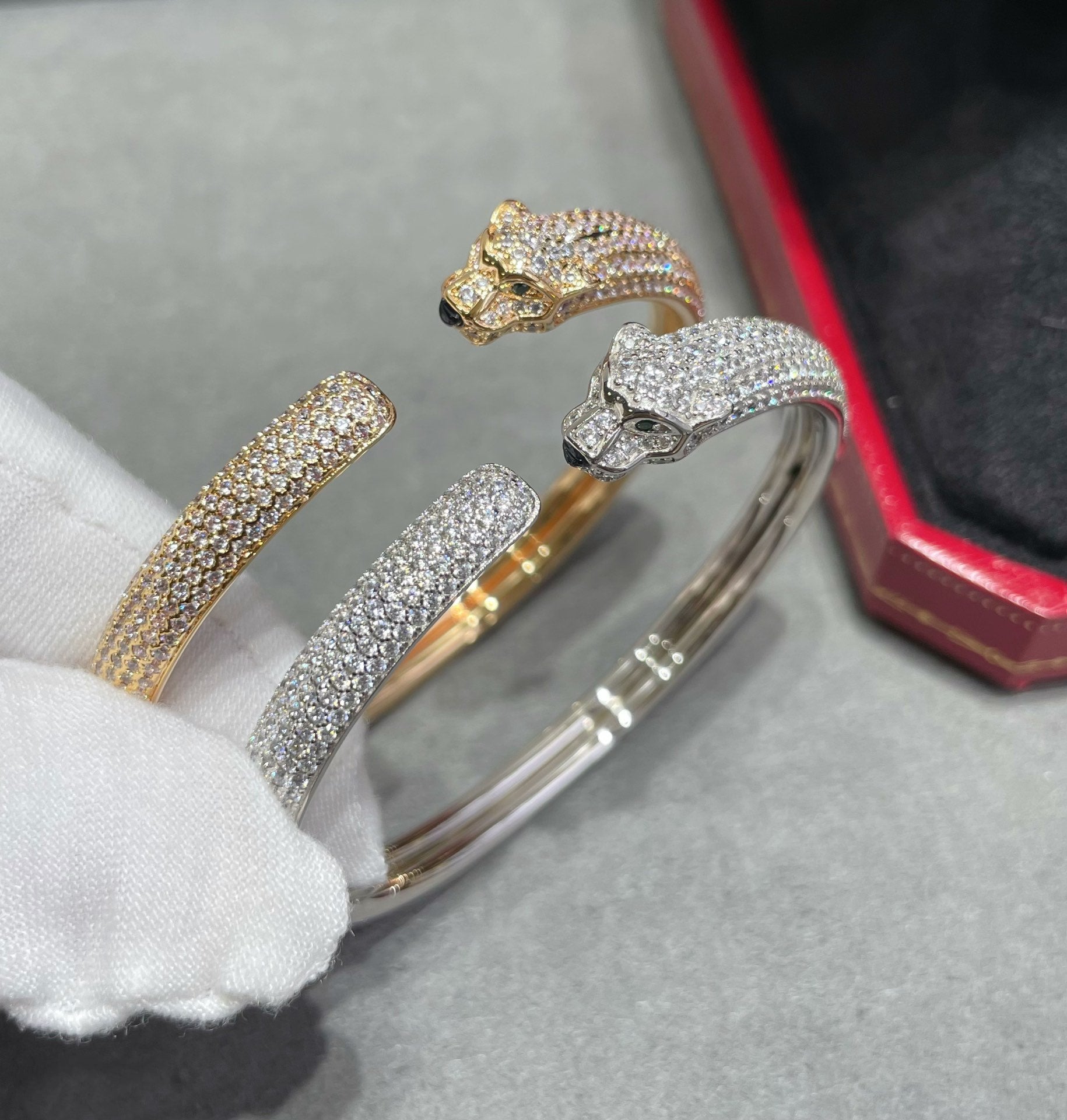 ¡®Loco¡¯PANTHERE FULL DIAMOND OPEN BRACELET