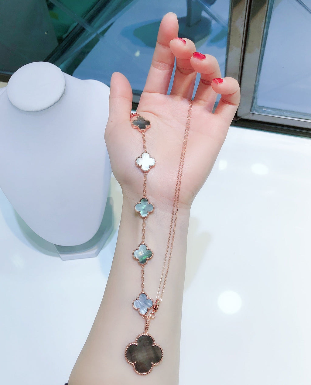 ¡®Loco¡¯COMBINED BRACELET 5 MOTIFS AND NECKLACE DARK MOP ROSE GOLD
